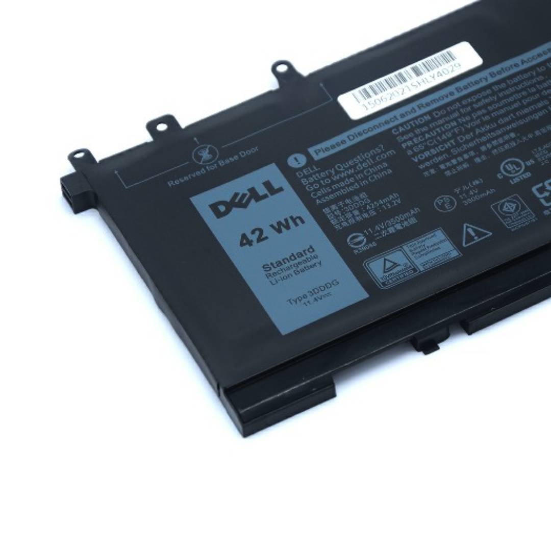 Dell 3DDDG Original OEM 11.4V, 42Wh, Li-ion Battery for Dell Precision 15 3520 3530 M3520 series laptops